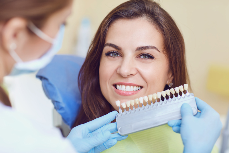 Close-up 3d image of a dental implant.